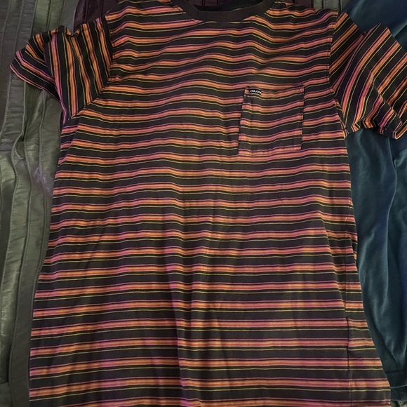 T- shirt Collection-4 pack- Men’s Medium - Picture 4 of 6